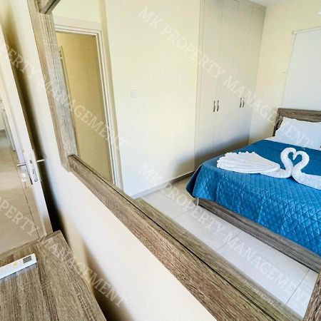 Milos City Center Apts No.34 Ларнака Екстериор снимка