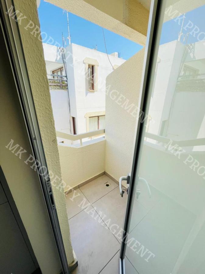 Milos City Center Apts No.34 Ларнака Екстериор снимка