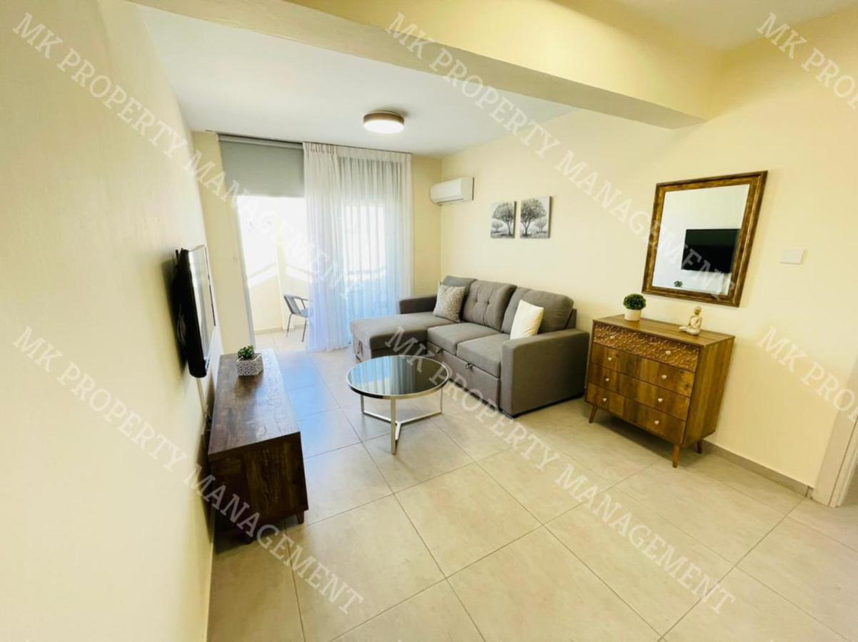 Milos City Center Apts No.34 Ларнака Екстериор снимка