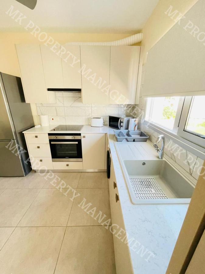 Milos City Center Apts No.34 Ларнака Екстериор снимка