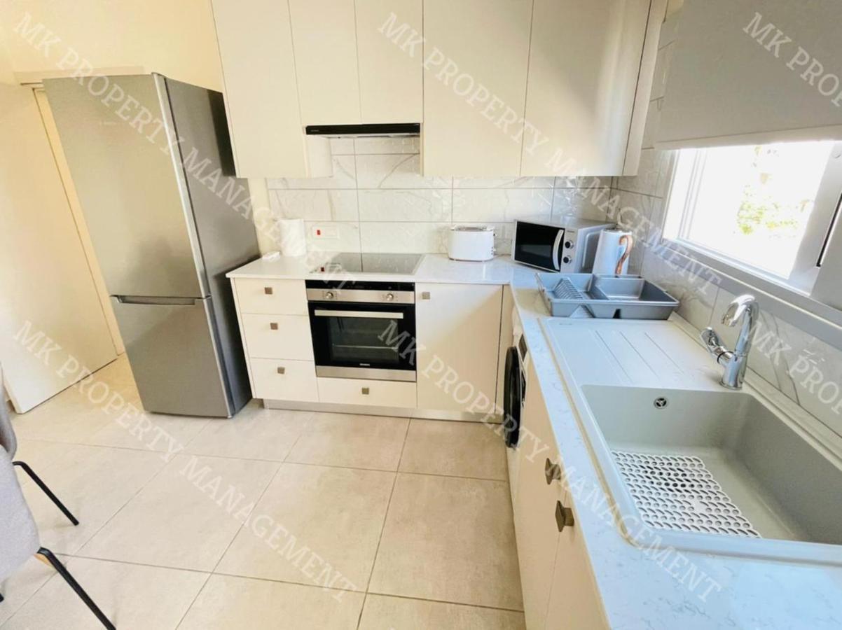 Milos City Center Apts No.34 Ларнака Екстериор снимка