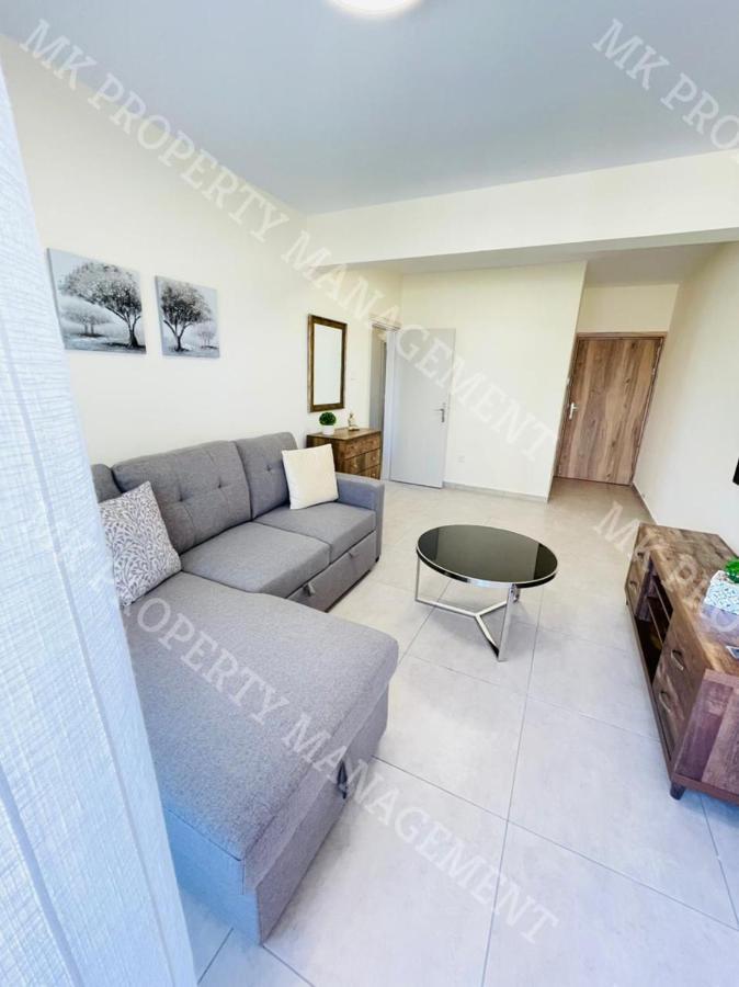 Milos City Center Apts No.34 Ларнака Екстериор снимка