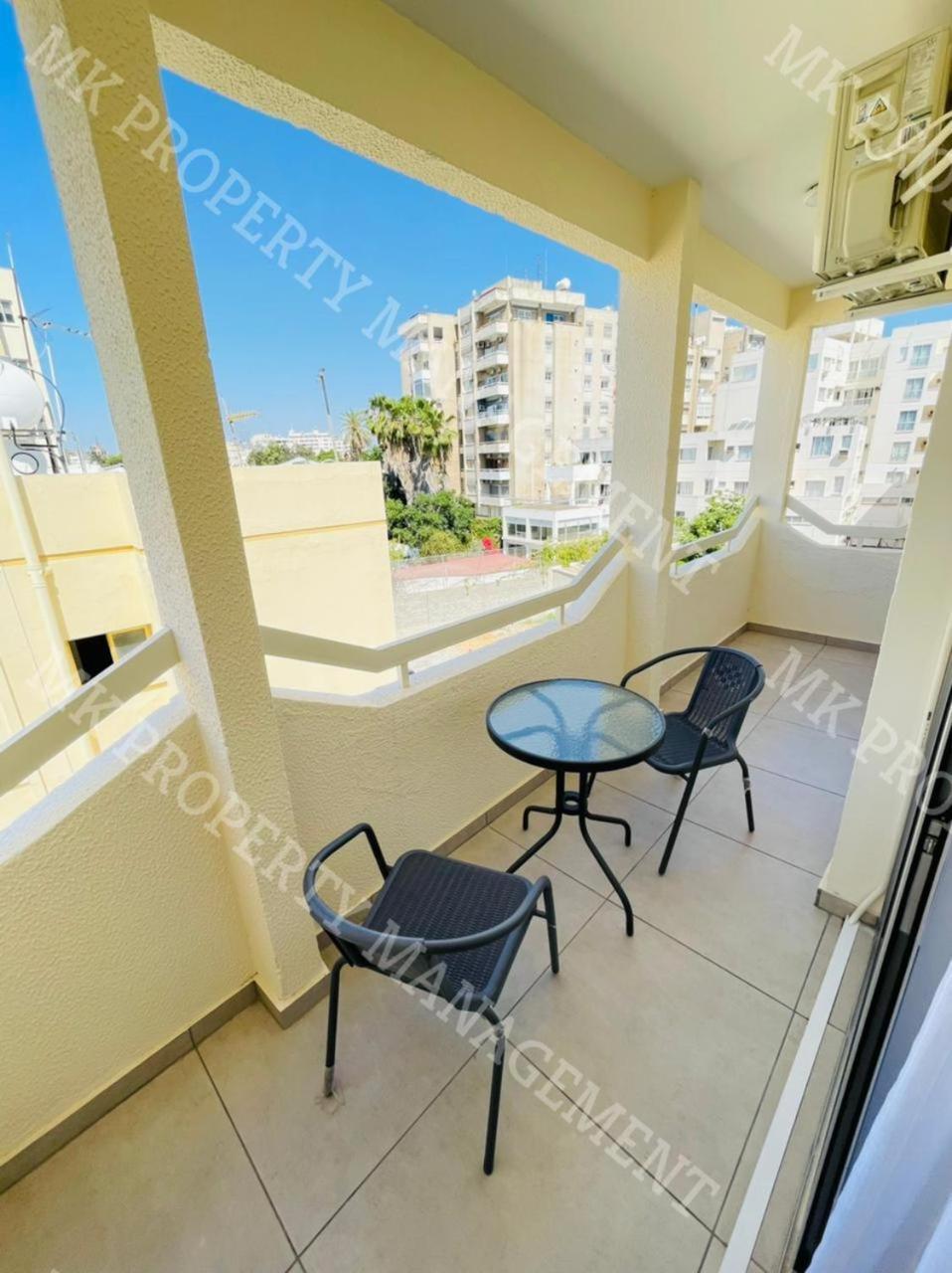 Milos City Center Apts No.34 Ларнака Екстериор снимка